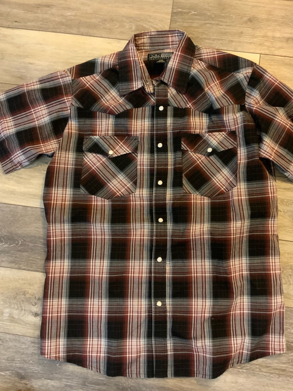 Short-Sleeve Plaid Western Button-Down Shirt - Black & Red